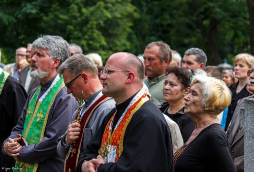У Львові капелани УГКЦ заупокійною молитвою вшанували могили воїнів Січових Стрільців,УПА,УГА,УСС